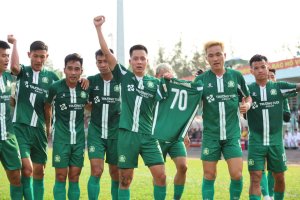 Thiếu Công Phượng, Bình Phước vất vả thắng Long An